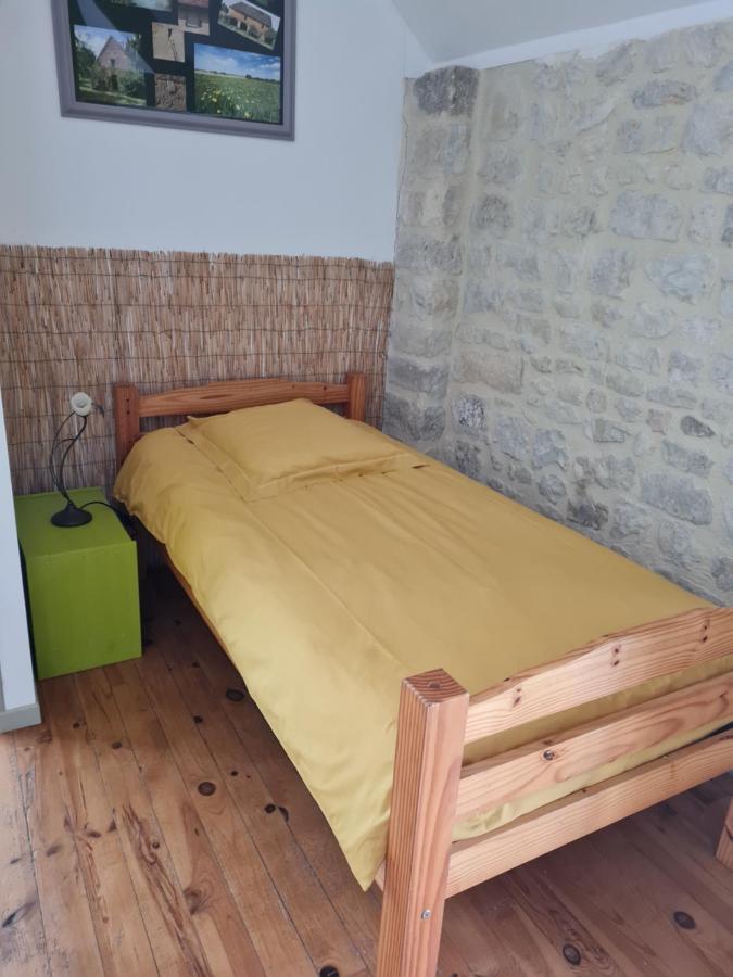 Domaine De La Cour Vautier Bed & Breakfast Mandeville-en-Bessin ภายนอก รูปภาพ